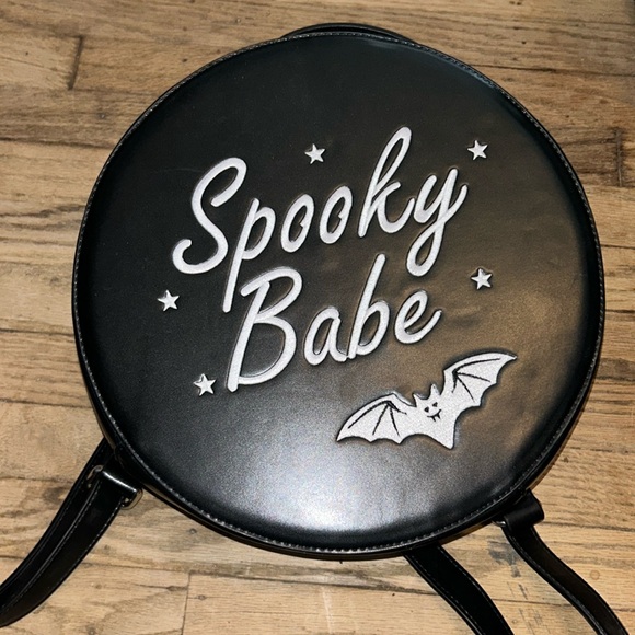 Collectif Handbags - Spooky babe round backpack